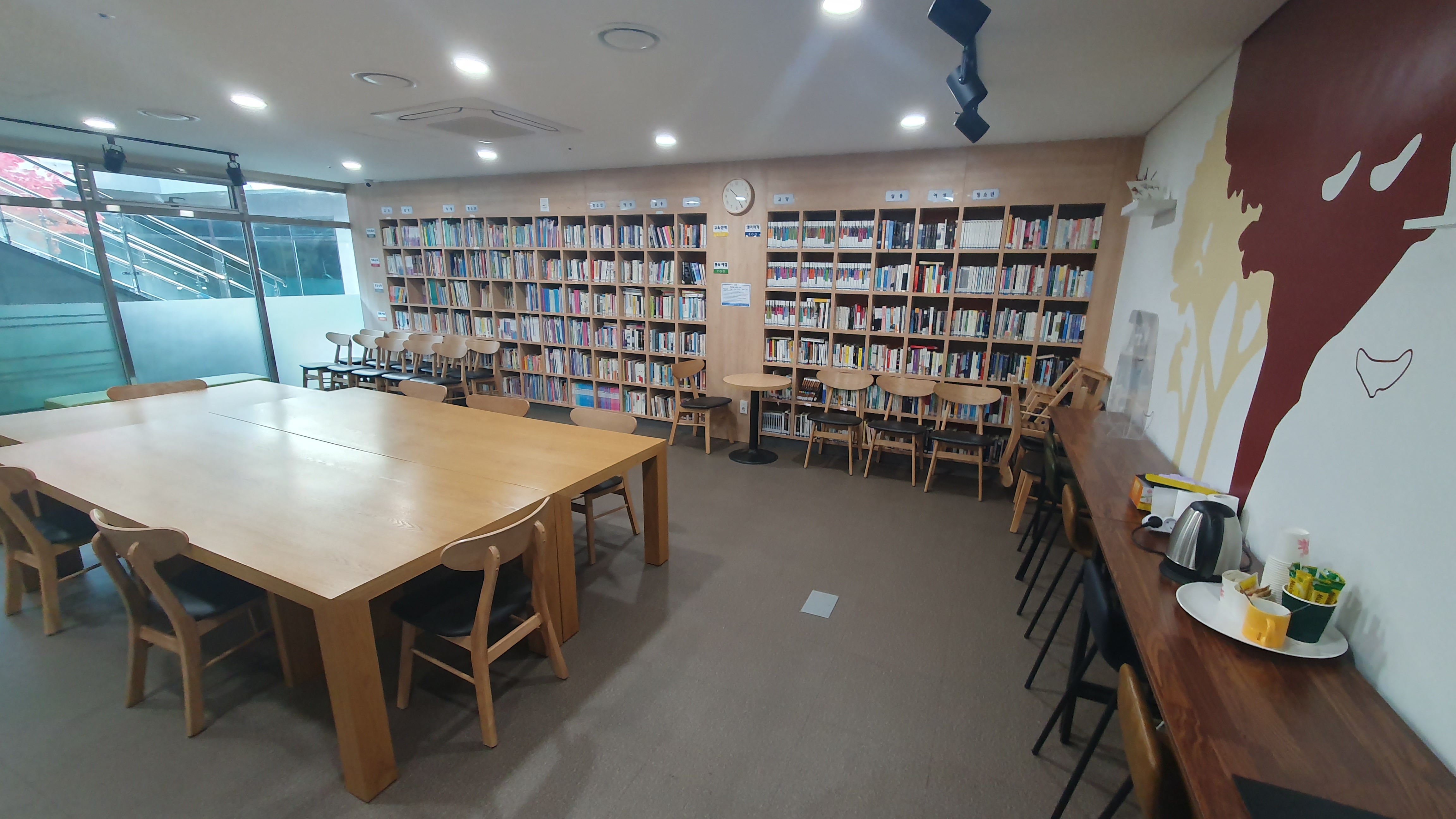 공간나눔북카페작은도서관 사진